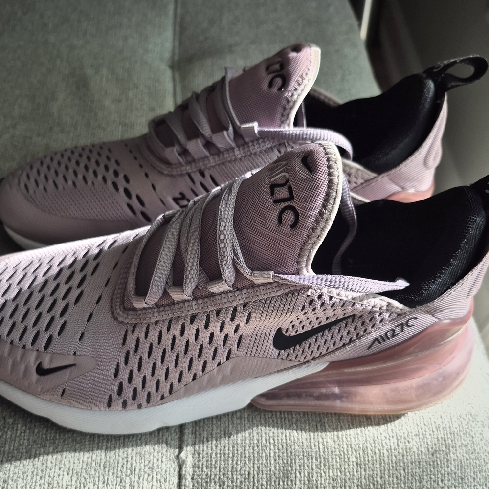 Nike Women's Pink Athletic Shoes
